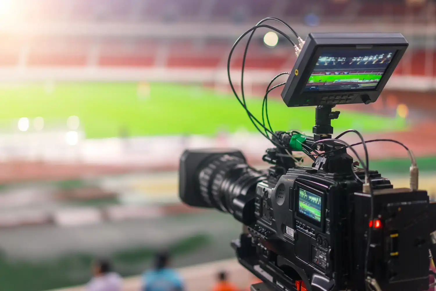 Camara grabando un partido de futbol