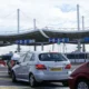 Coches a punto de entrar en el Eurotunnel