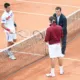 Djokovic con Federer sobre tierra
