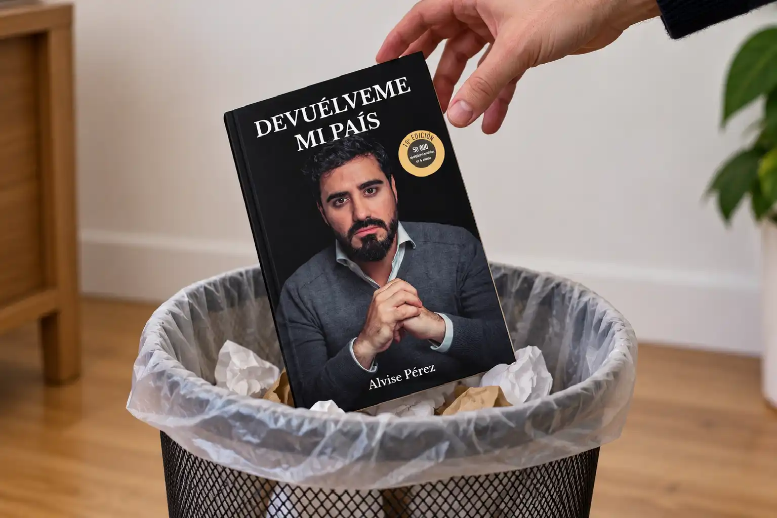 El libro de Alvise Pérez