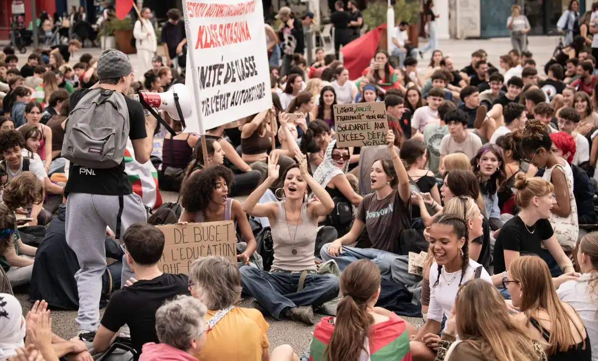 Estudiantes protestando en Bruselas