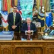 Flavio Bolsonaro con Trump