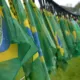 Flávio Bolsonaro supera a Lula