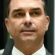 Flávio Bolsonaro triste tras la derrota