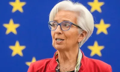 La Lagarde con bandera de la UE