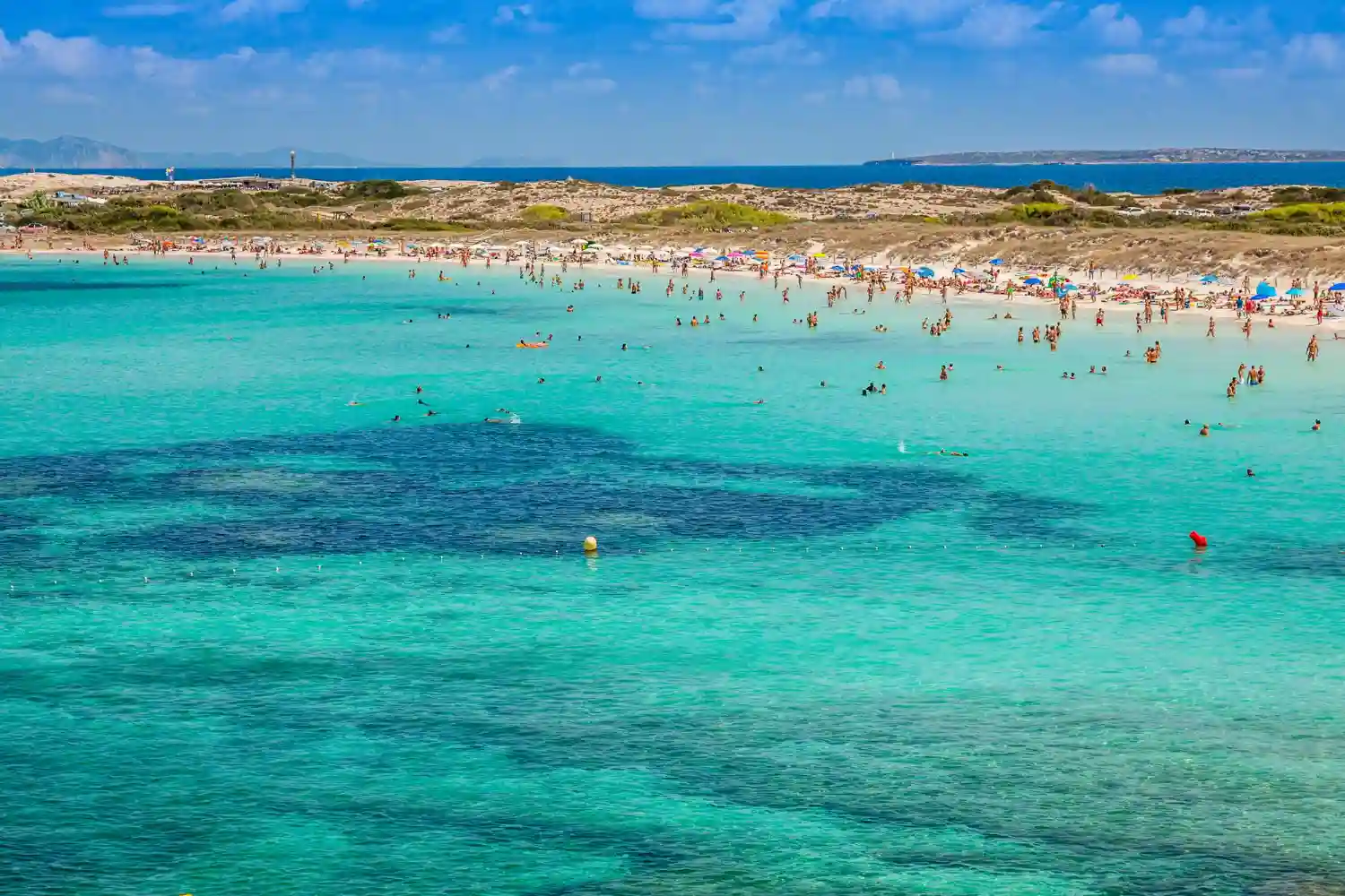 Playa de ses isletes en Formentera