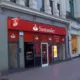 Santander gana 12.405 millones