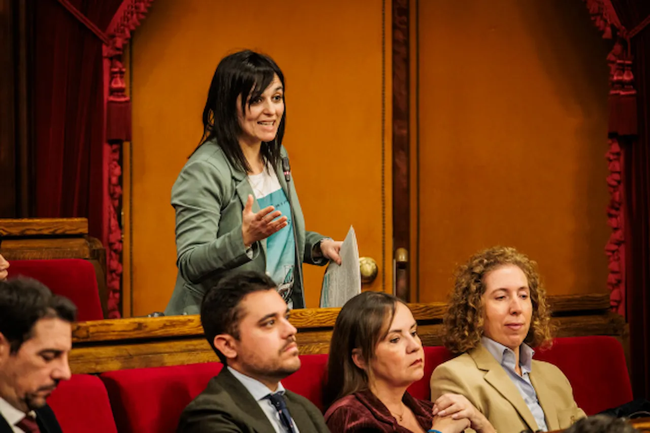 Sílvia Orriols habla en el parlamento catalano