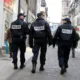 Tres policias franceses