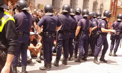 cargas policiales en A Coruña tras Abascal