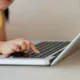 chatbots que fingen ser humanos ante menores