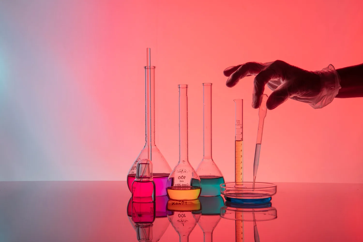 cosméticos analizados tenía químicos sin declarar