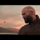 el tráiler de The Beekeeper 2