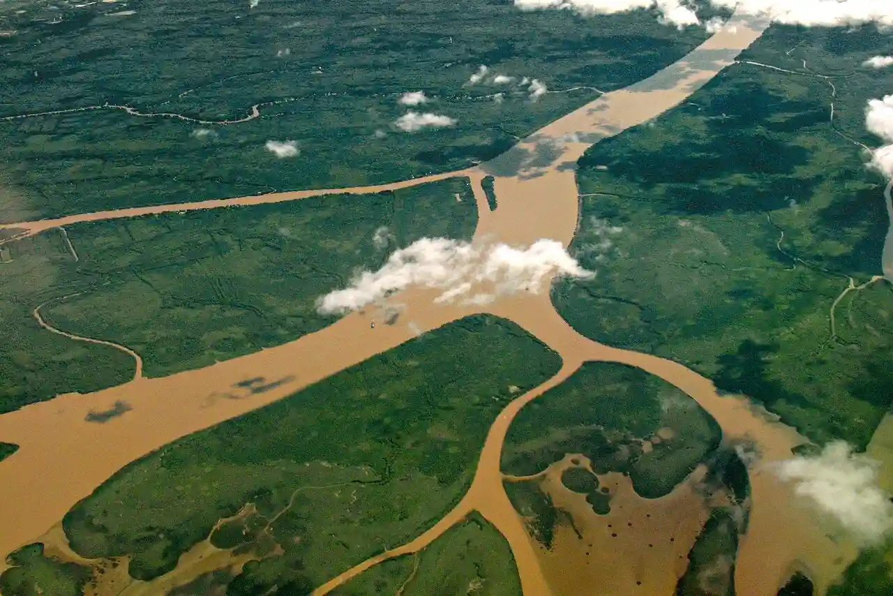 la crecida del Paraná