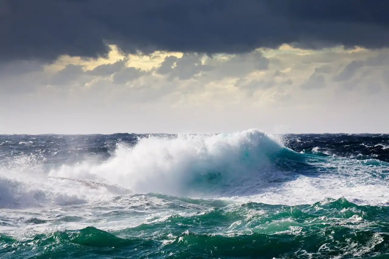 mala mar y tormentas